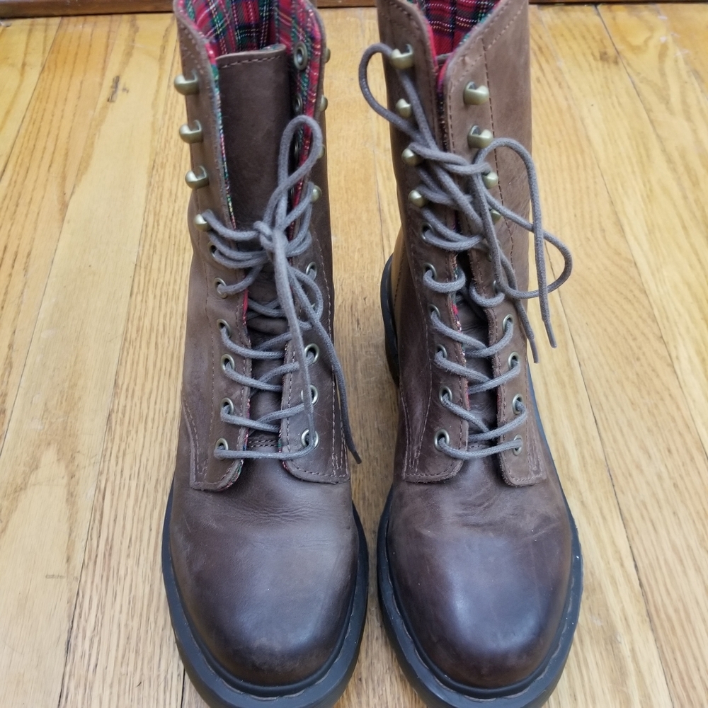 Dr. Martens Casey Lace Combat boot